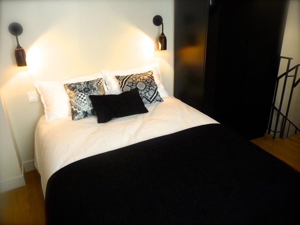Duplex De Charme Au Coeur De Montmartre Apartment Paris Room photo