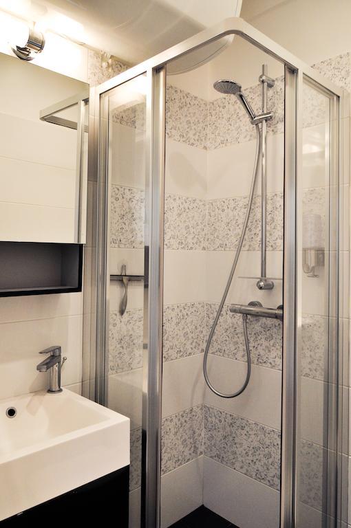 Duplex De Charme Au Coeur De Montmartre Apartment Paris Room photo