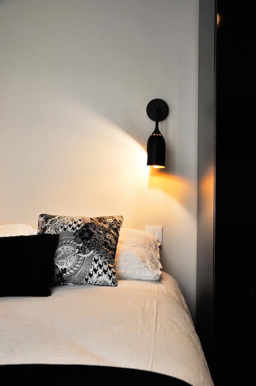 Duplex De Charme Au Coeur De Montmartre Apartment Paris Room photo