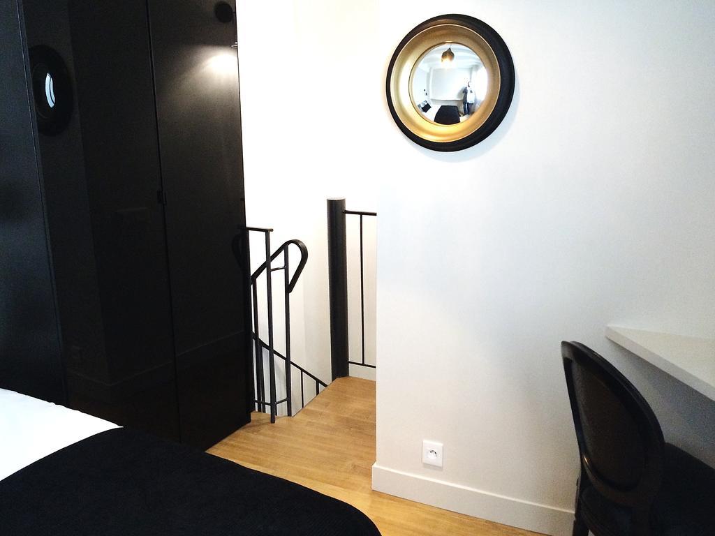 Duplex De Charme Au Coeur De Montmartre Apartment Paris Room photo